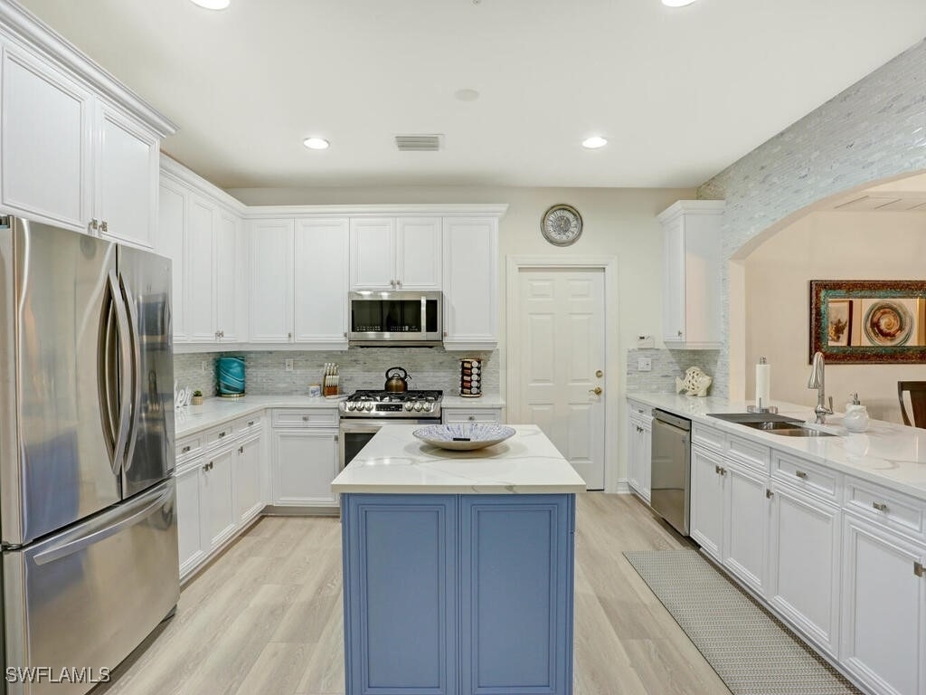 2847 Tiburon Boulevard E - Photo 12