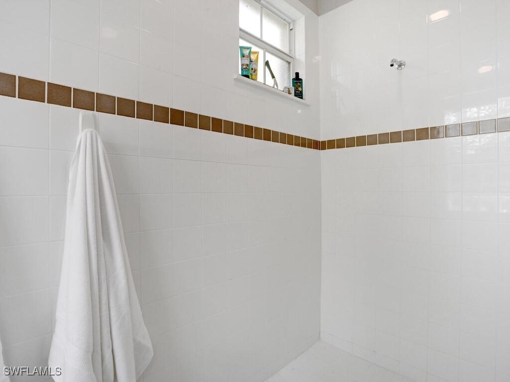 2847 Tiburon Boulevard E - Photo 28