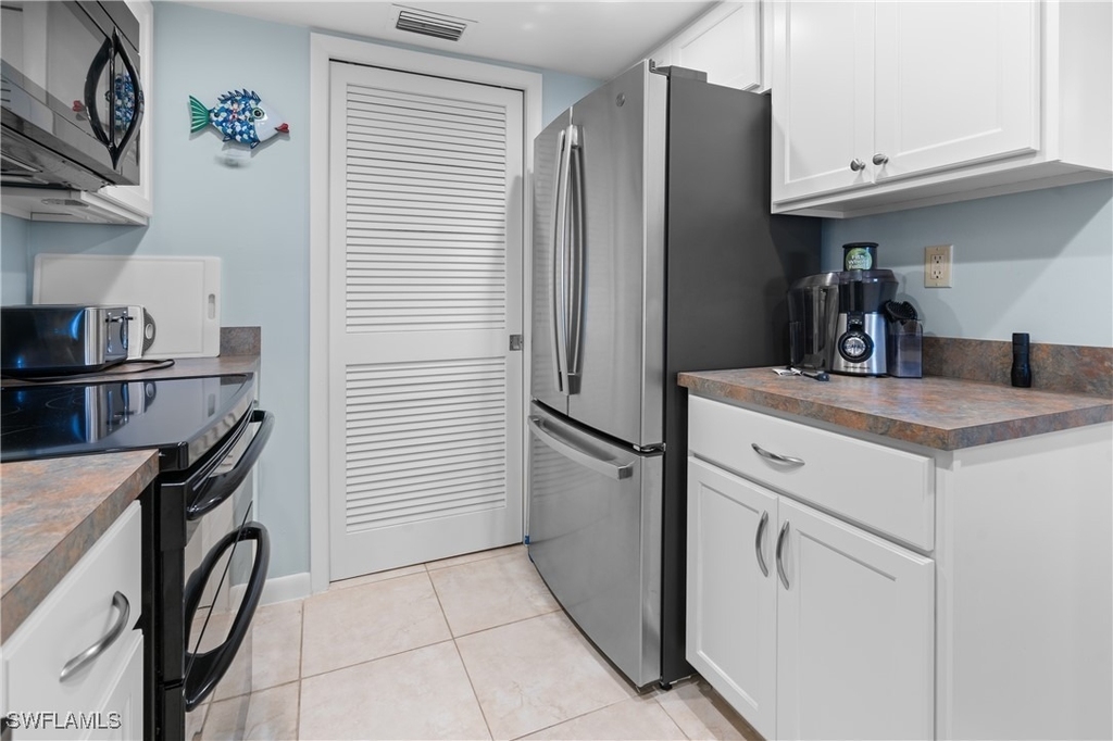 25901 Hickory Boulevard - Photo 3