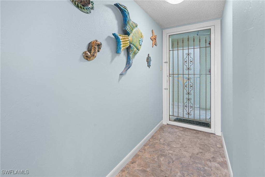 25901 Hickory Boulevard - Photo 14