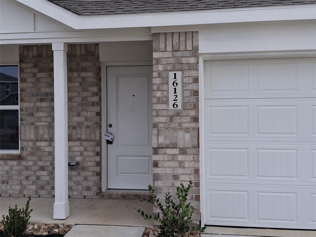 16126 Rustic Prairie Dr - Photo 2