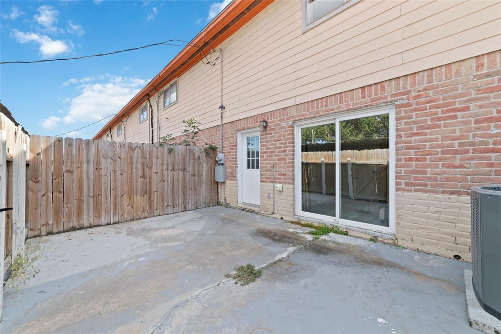 7821 Fuqua Street - Photo 18