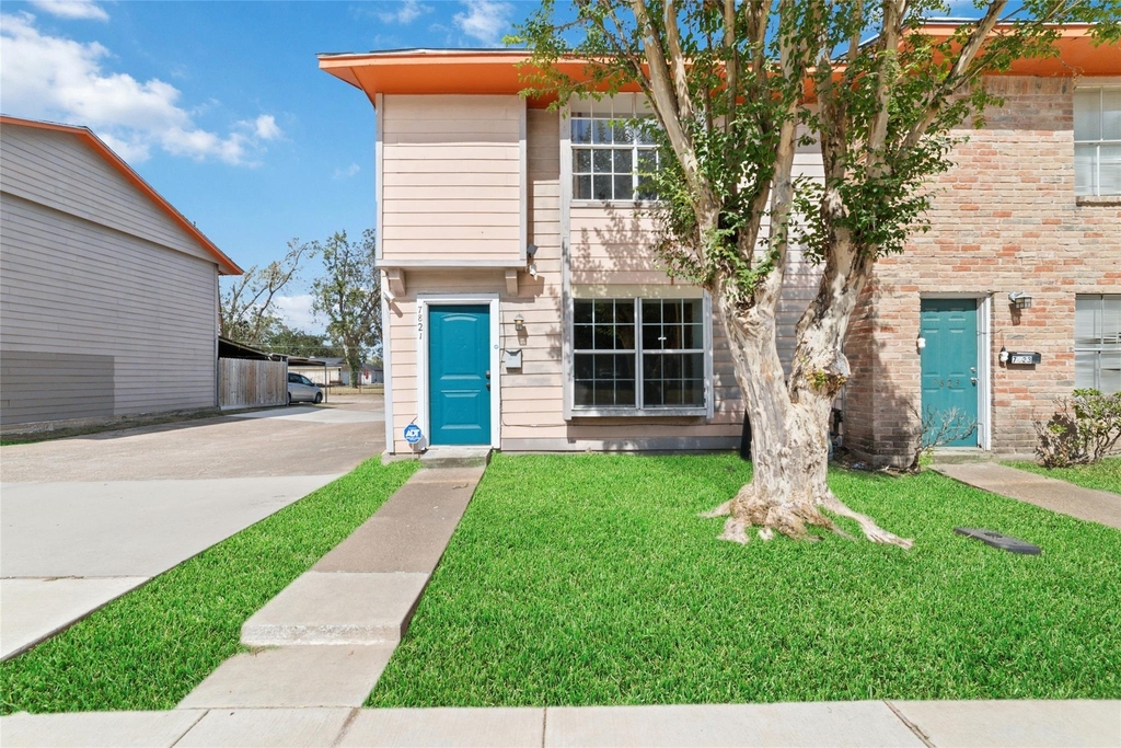 7821 Fuqua Street - Photo 0