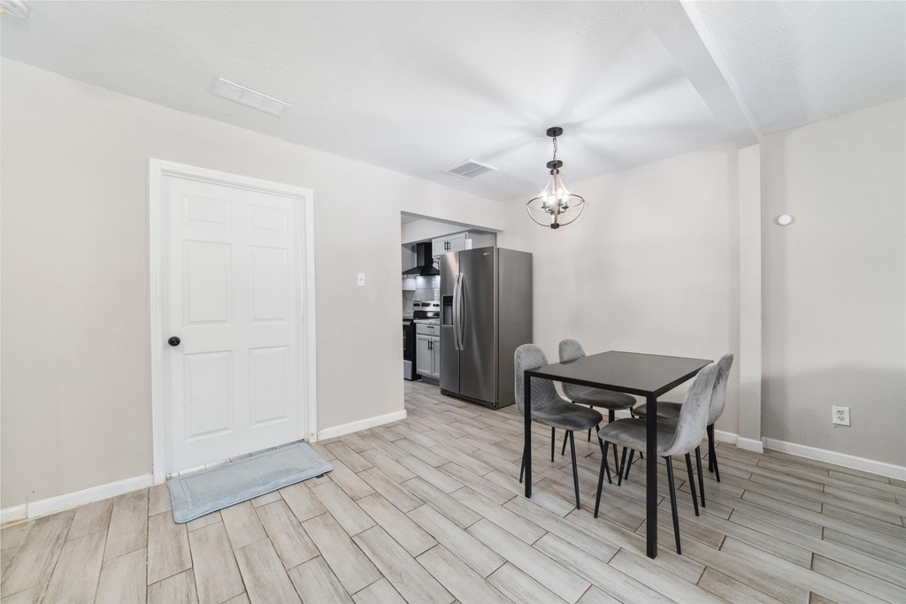 7821 Fuqua Street - Photo 10