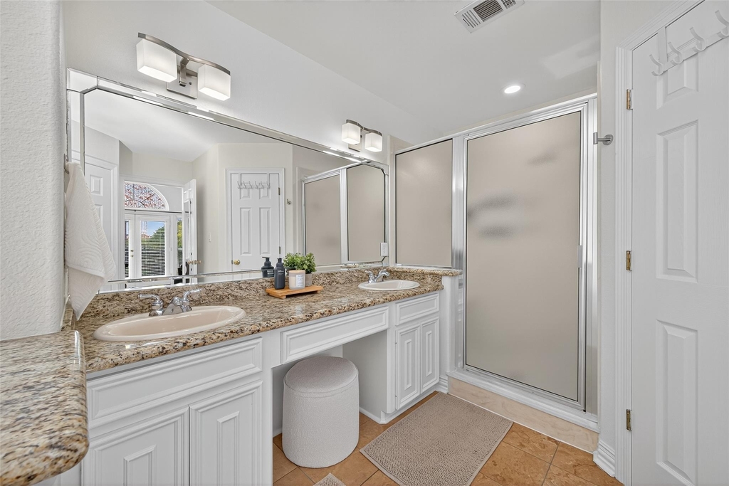 1505 Wentworth Street - Photo 20