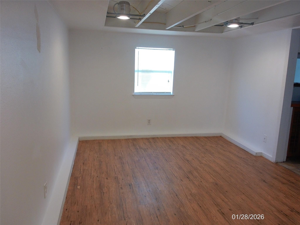 4619 Avenue Avenue S - Photo 19