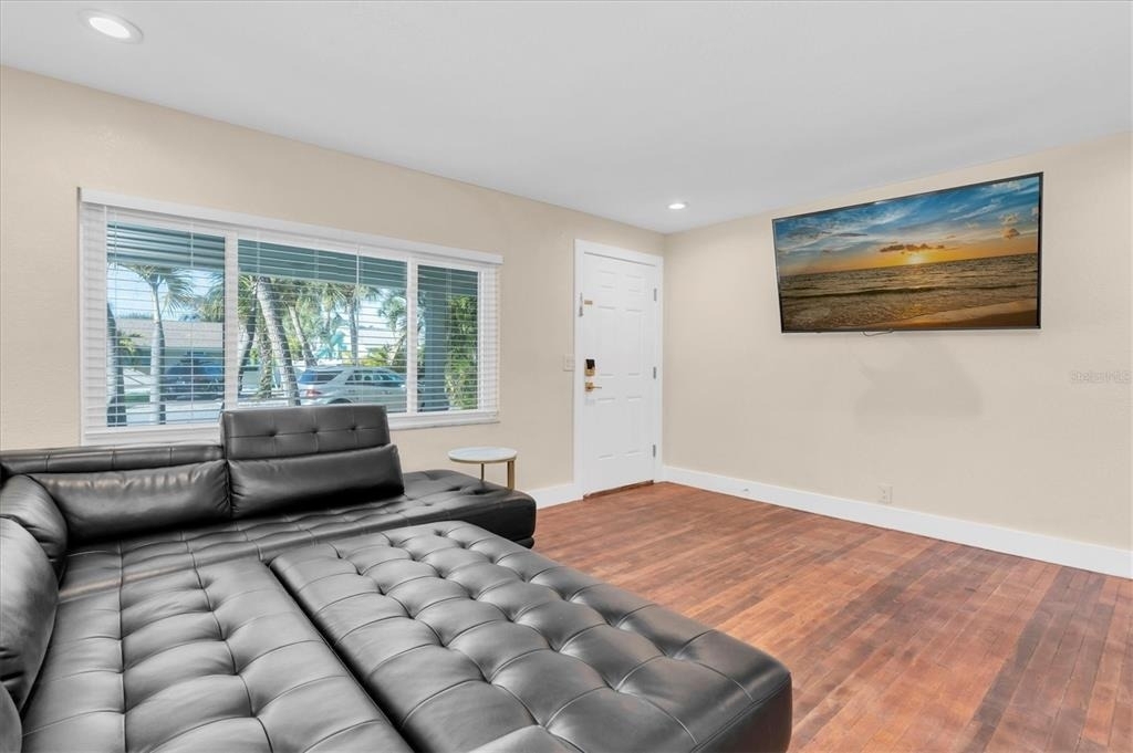 518 77th Avenue - Photo 5