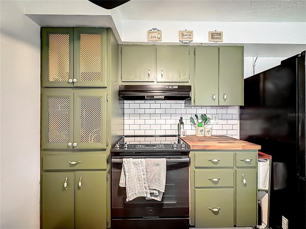 762 Barbara Street - Photo 9