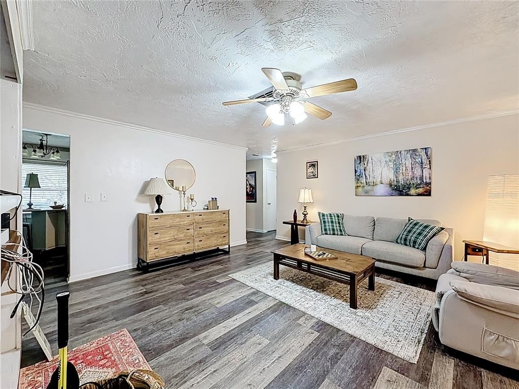 762 Barbara Street - Photo 16