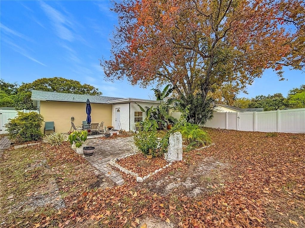 762 Barbara Street - Photo 31