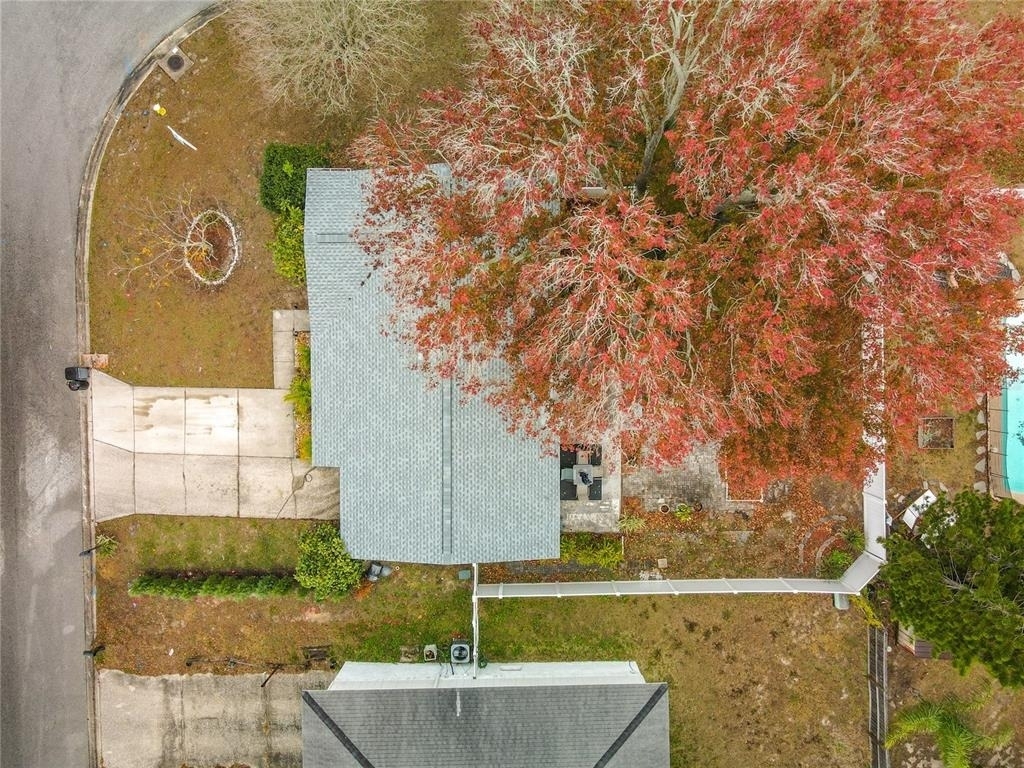 762 Barbara Street - Photo 33