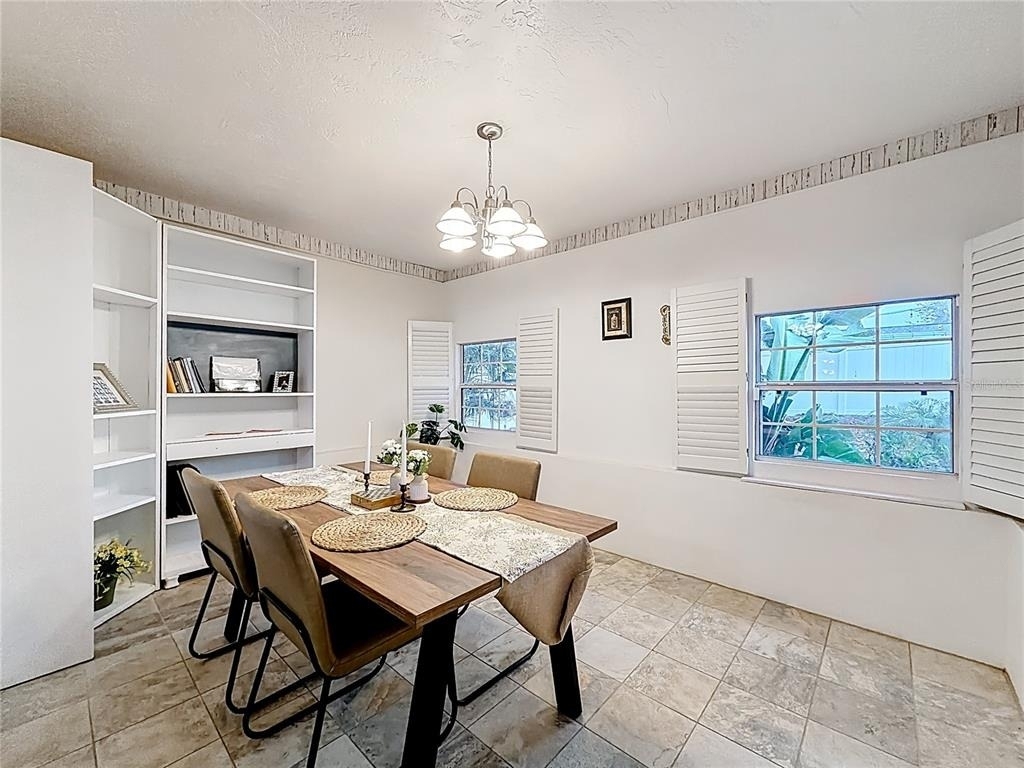 762 Barbara Street - Photo 17