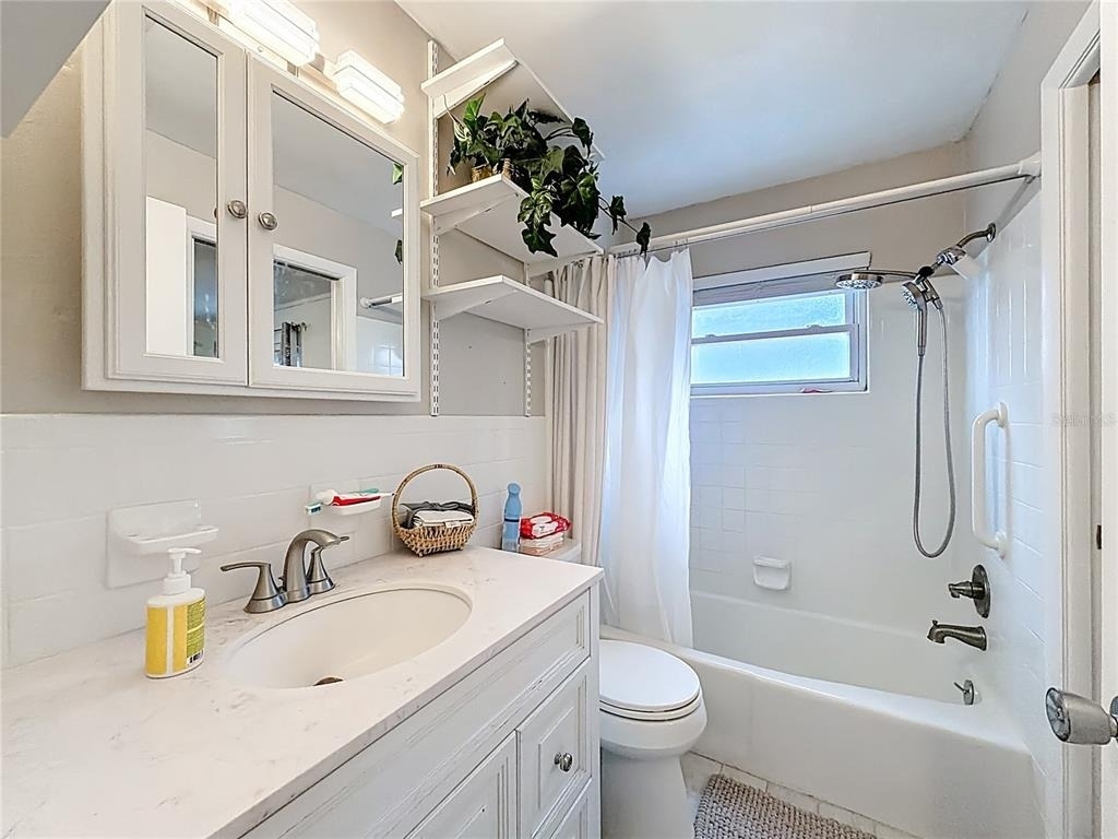 762 Barbara Street - Photo 22