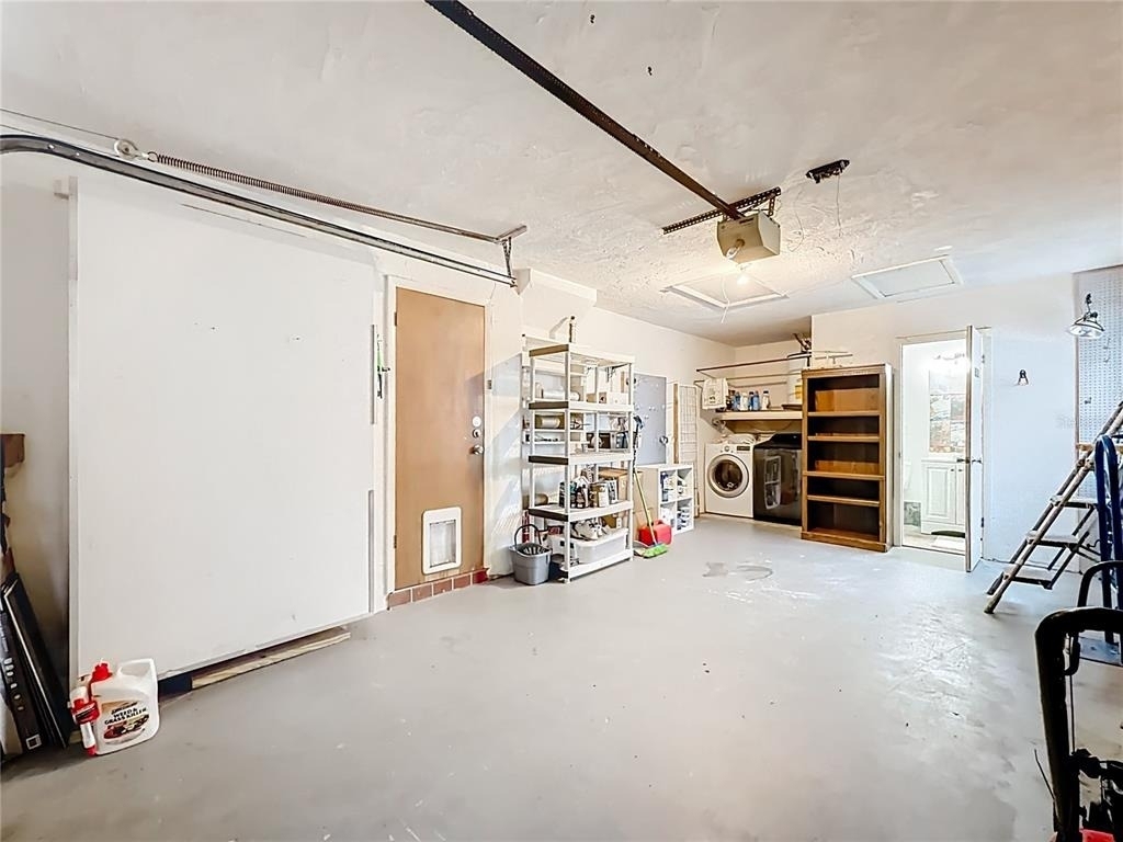 762 Barbara Street - Photo 29