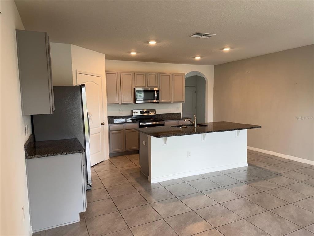 521 Nicken Grove - Photo 4