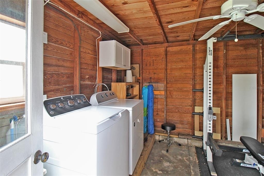 2321 18th Avenue W - Photo 35