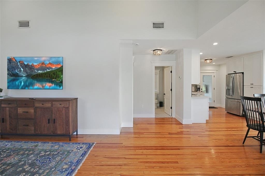 2321 18th Avenue W - Photo 4
