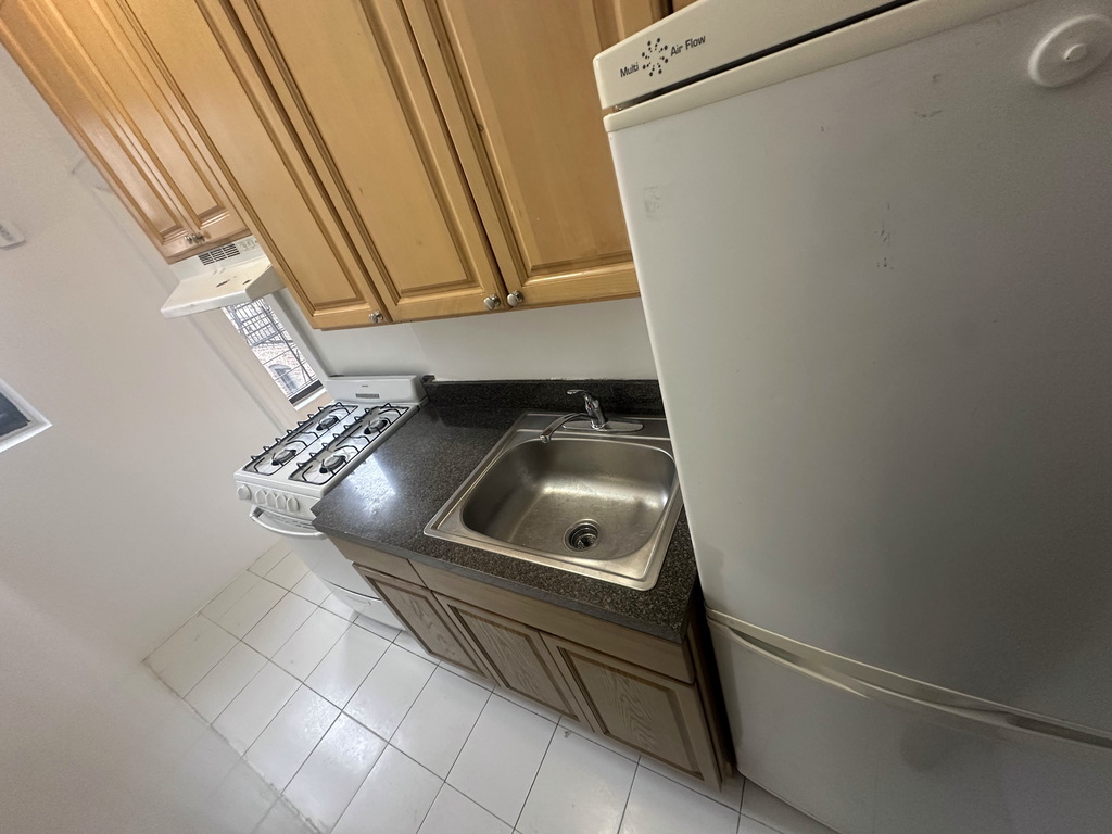  West 187th Street - Photo 9