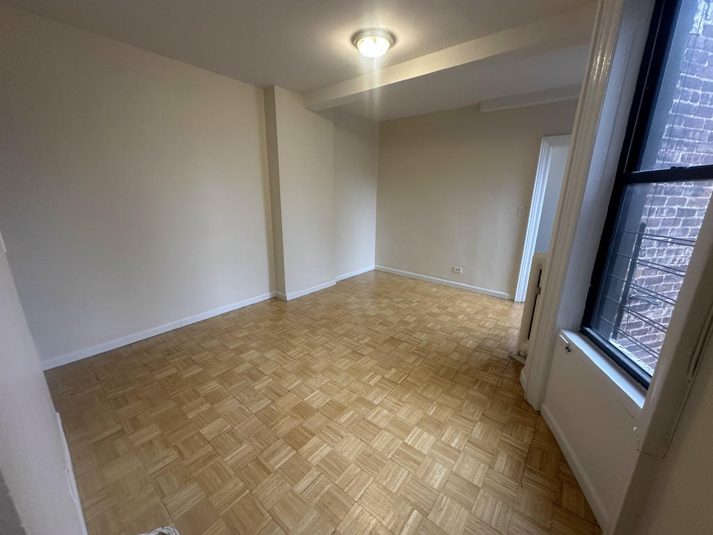  West 187th Street - Photo 2