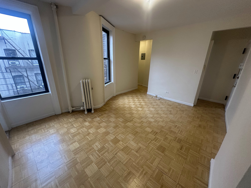  West 187th Street - Photo 1