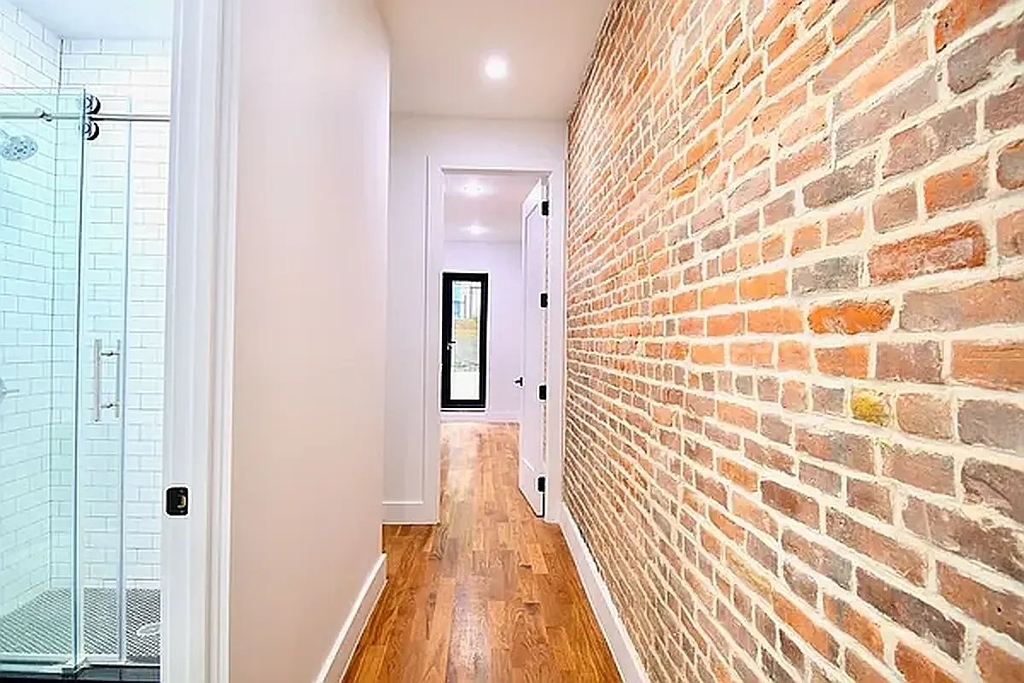 588 Quincy Street - Photo 2