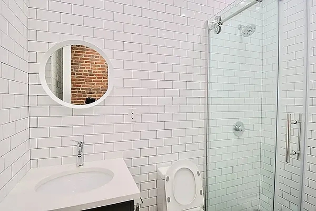 588 Quincy Street - Photo 6
