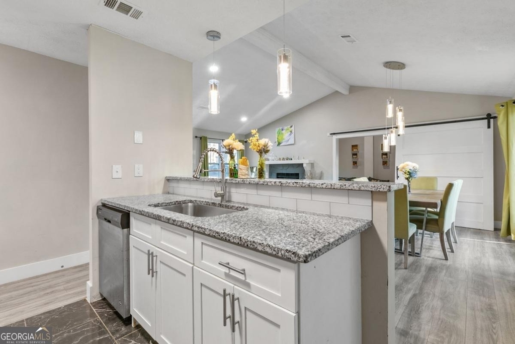 494 Plainville Drive Sw - Photo 15