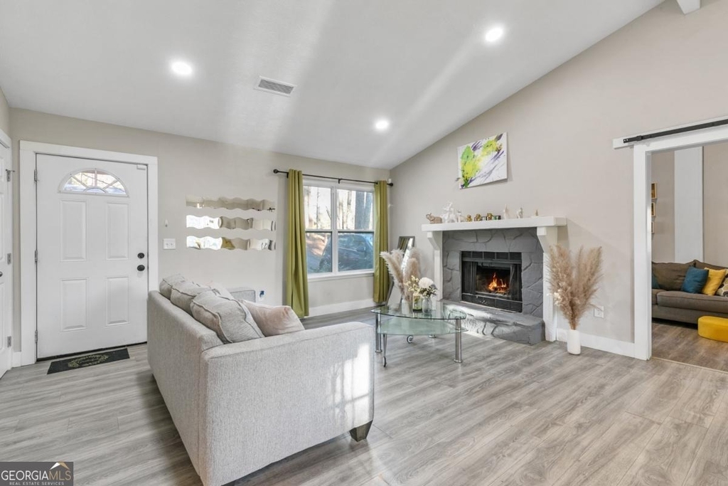 494 Plainville Drive Sw - Photo 3