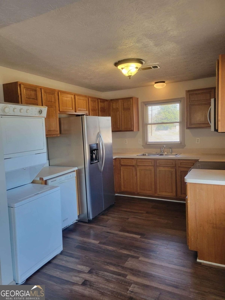 1063 Pleasant Hill Road - Photo 5