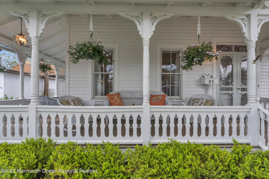 21 Pearce Avenue - Photo 3