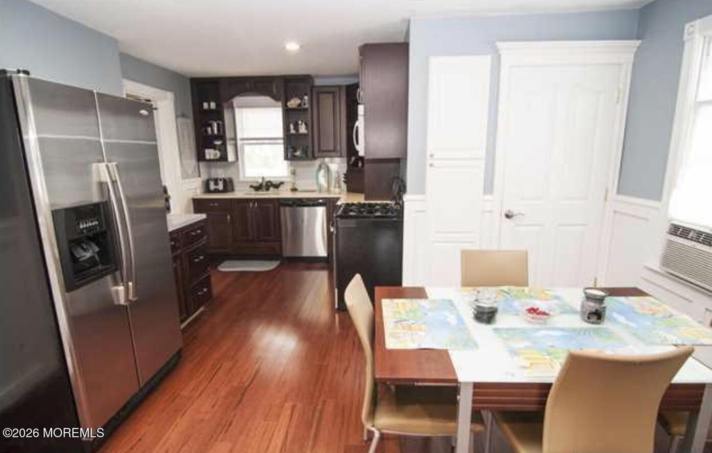 507 15th Avenue - Photo 1