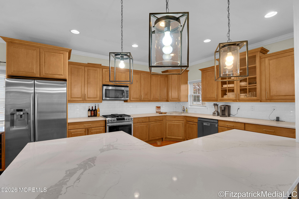 331 Richmond Avenue - Photo 9