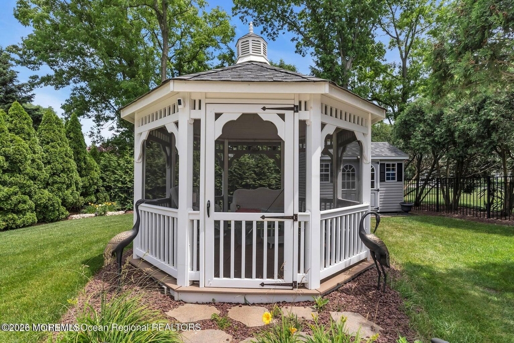 7 Mackenzie Road - Photo 39