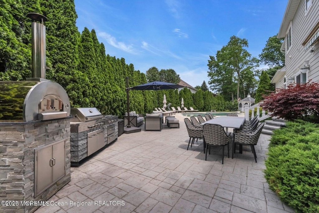 7 Mackenzie Road - Photo 37