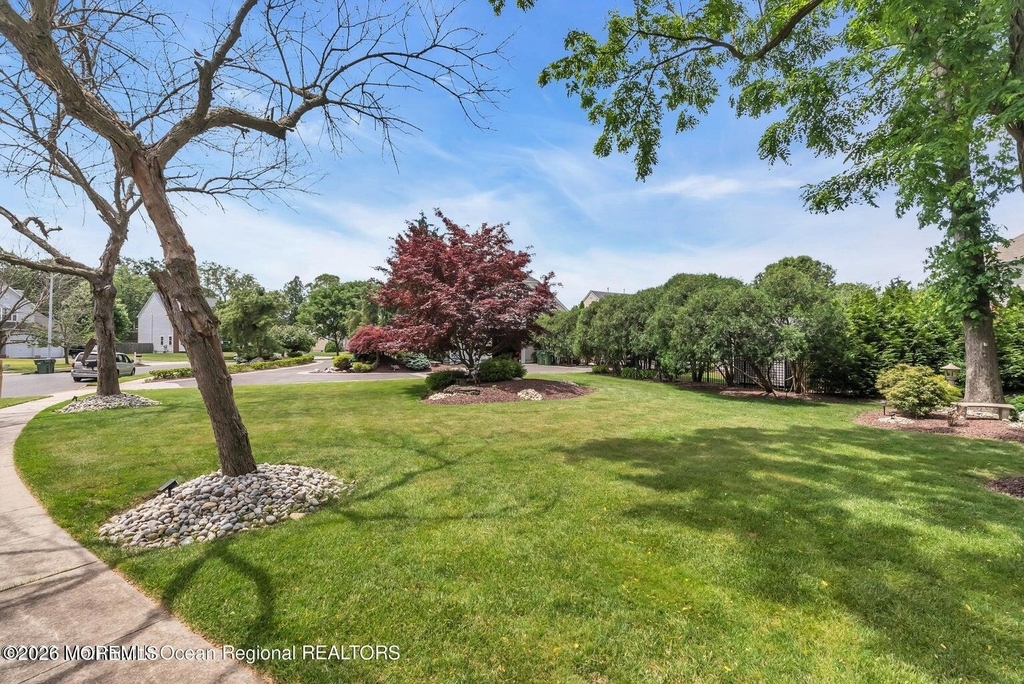 7 Mackenzie Road - Photo 35