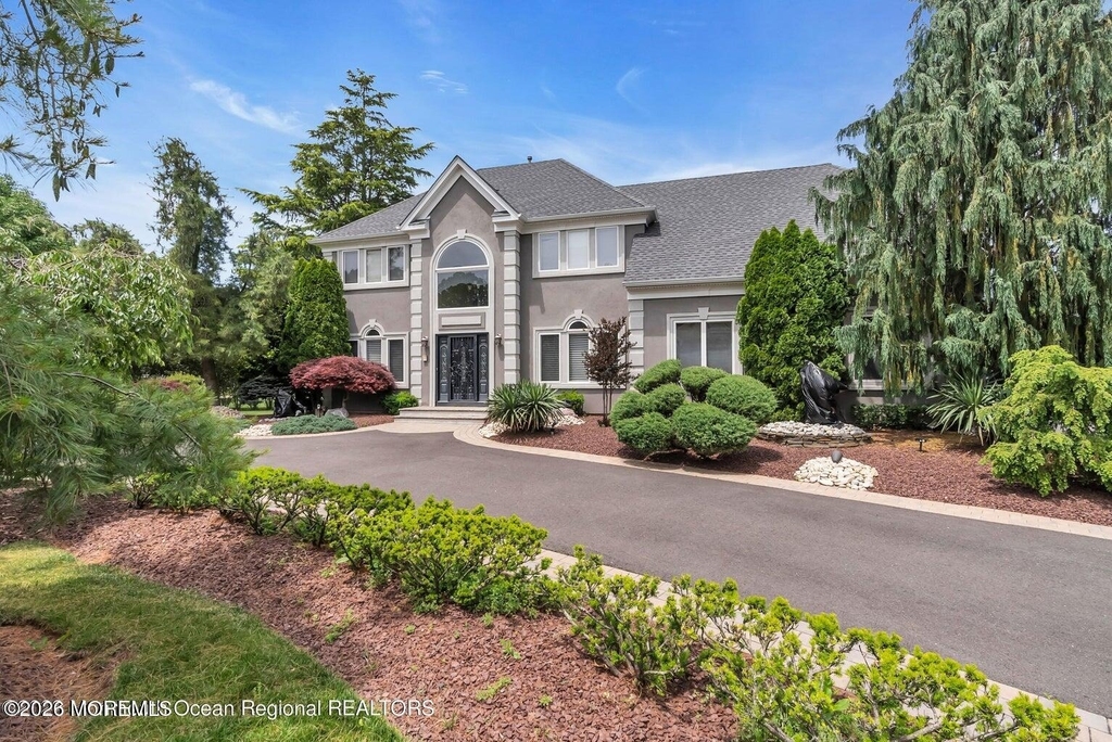 7 Mackenzie Road - Photo 0