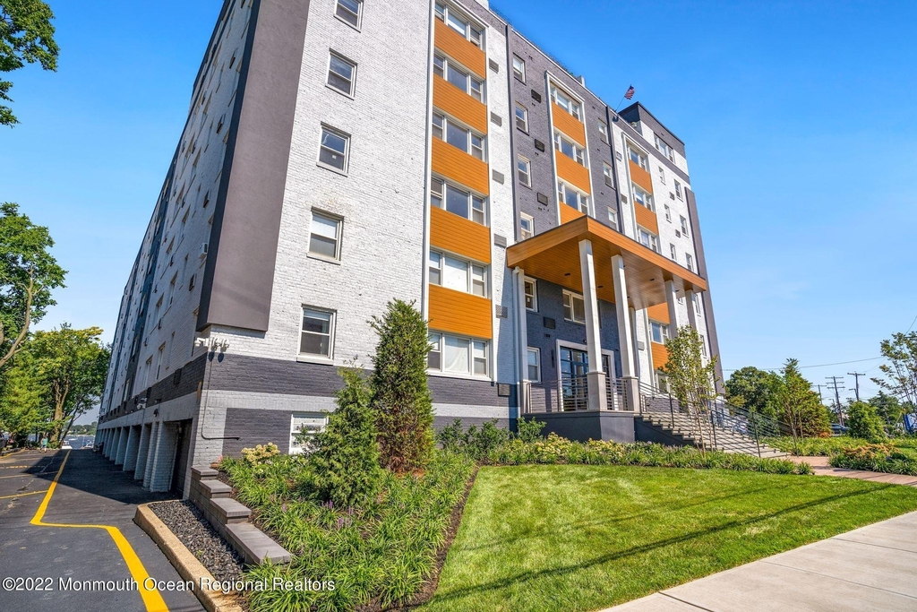 122 Bodman Place - Photo 6