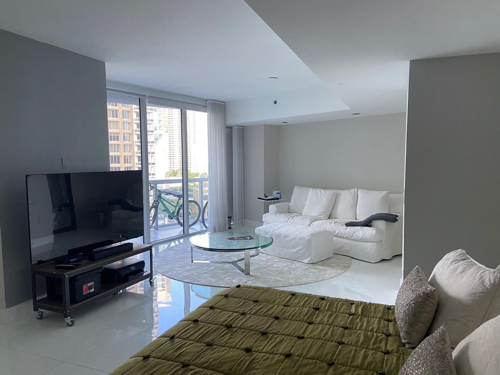 465 Brickell Avenue - Photo 11