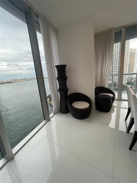 465 Brickell Avenue - Photo 7