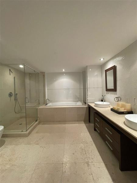 465 Brickell Avenue - Photo 12