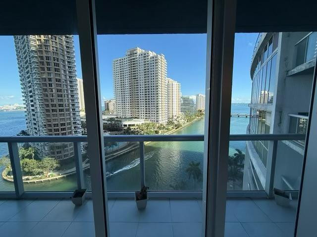 465 Brickell Avenue - Photo 0