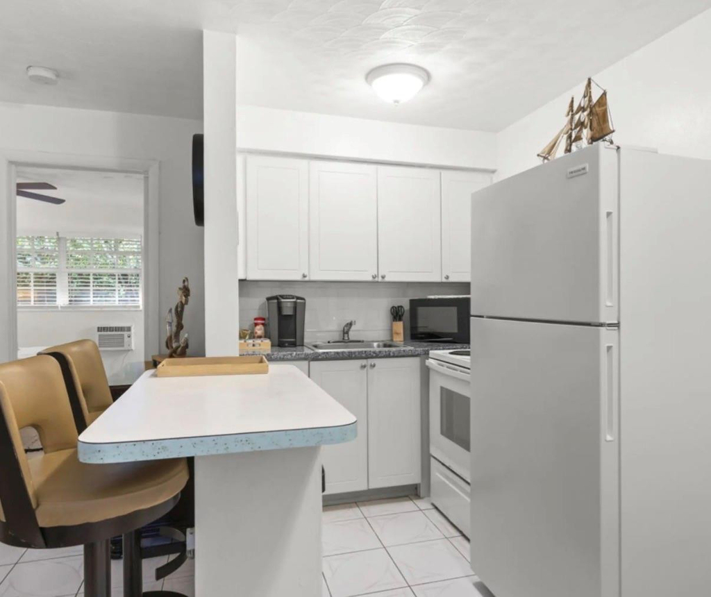 820 Ne 16th Avenue - Photo 2