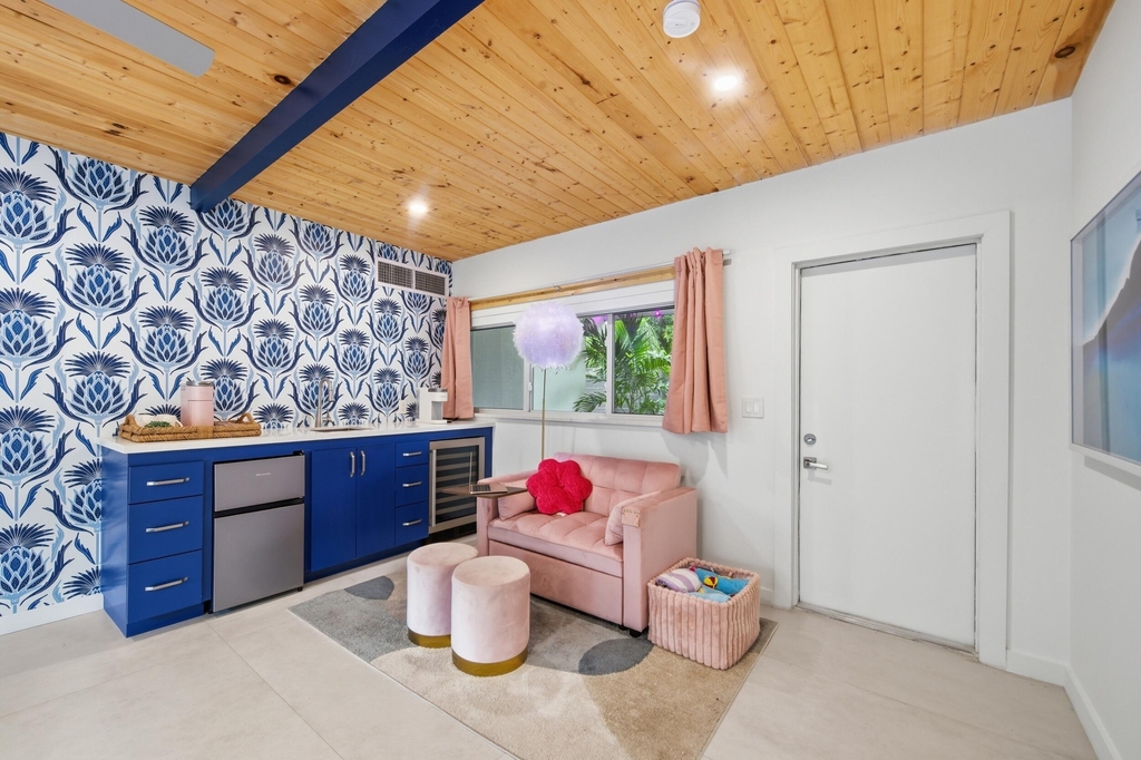 100 Ne 22nd Street - Photo 25