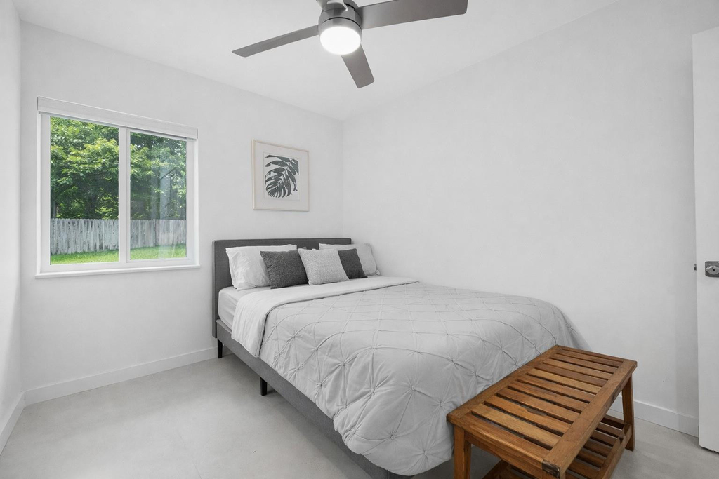 100 Ne 22nd Street - Photo 14