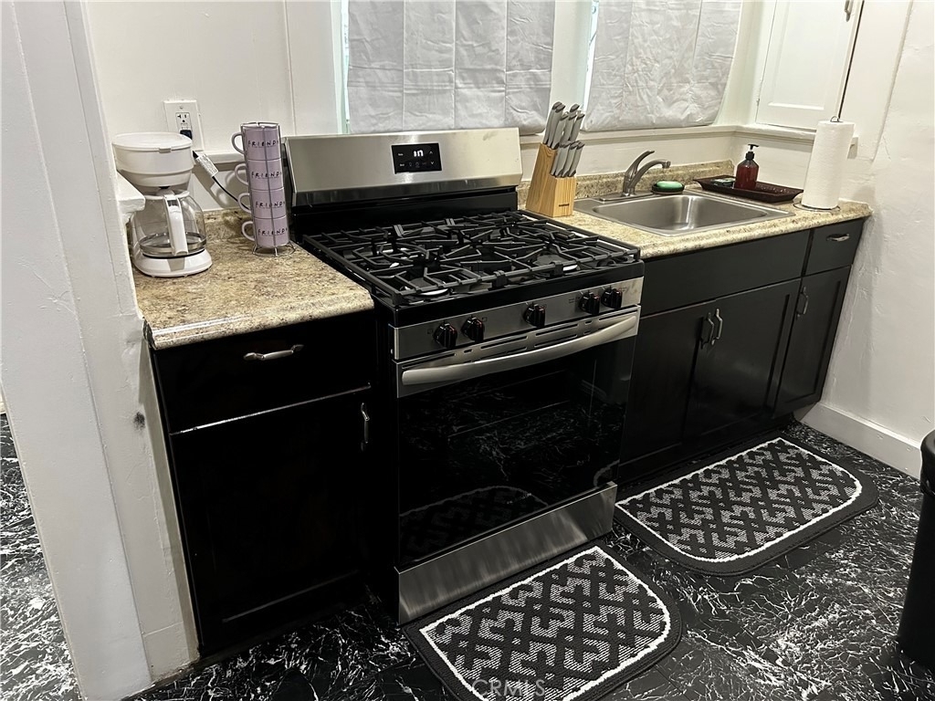 4727 Oakwood Avenue - Photo 14