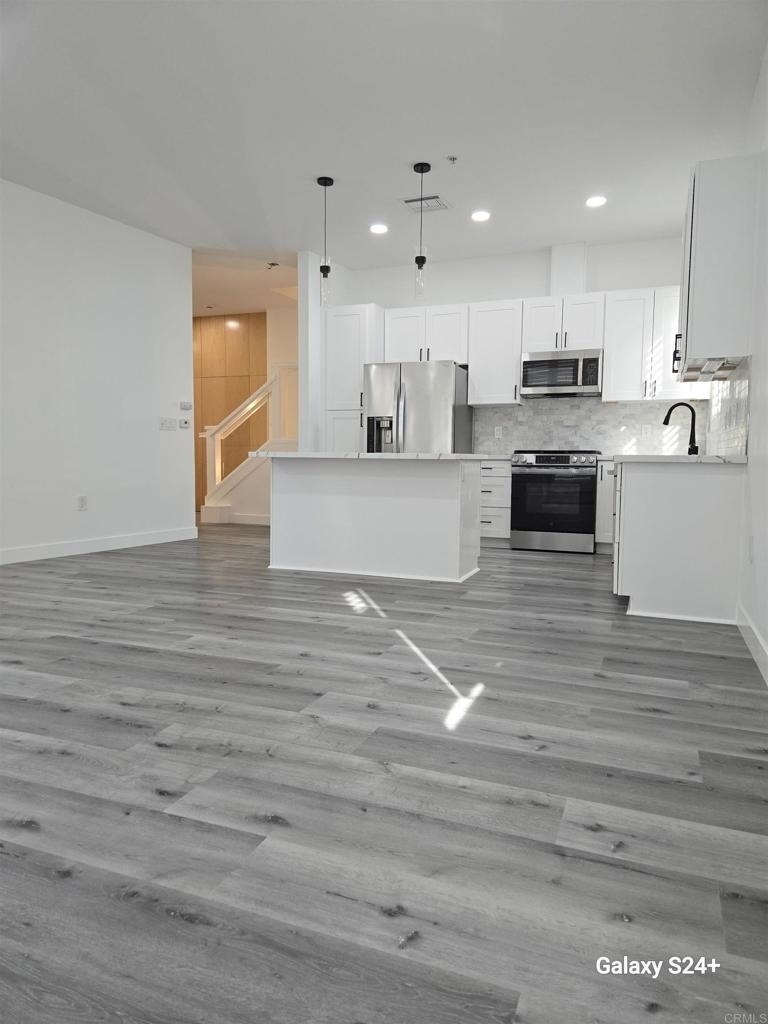 110 W Island Ave - Photo 3