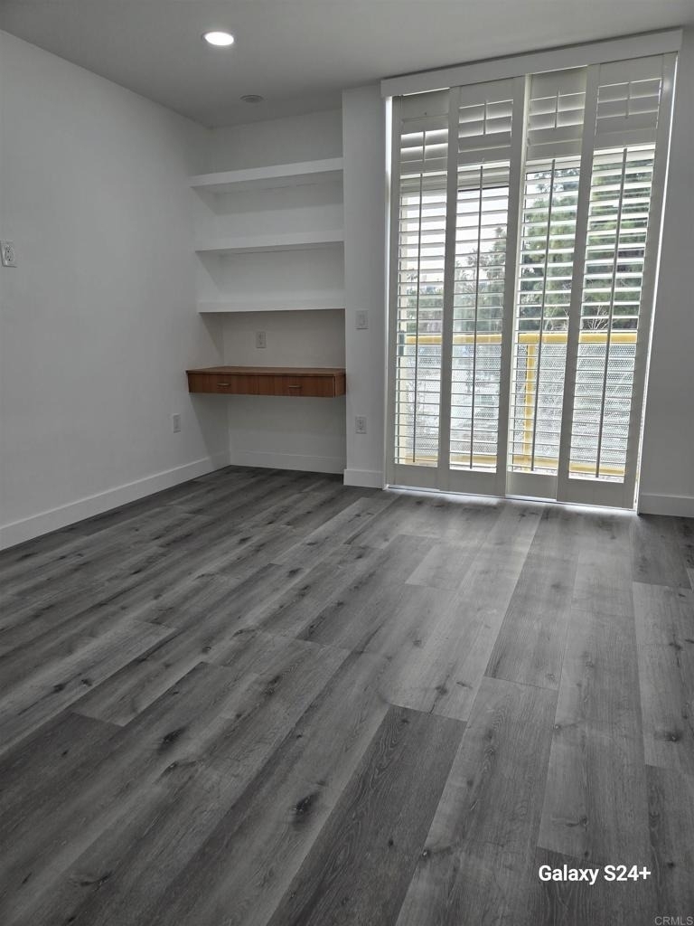 110 W Island Ave - Photo 5