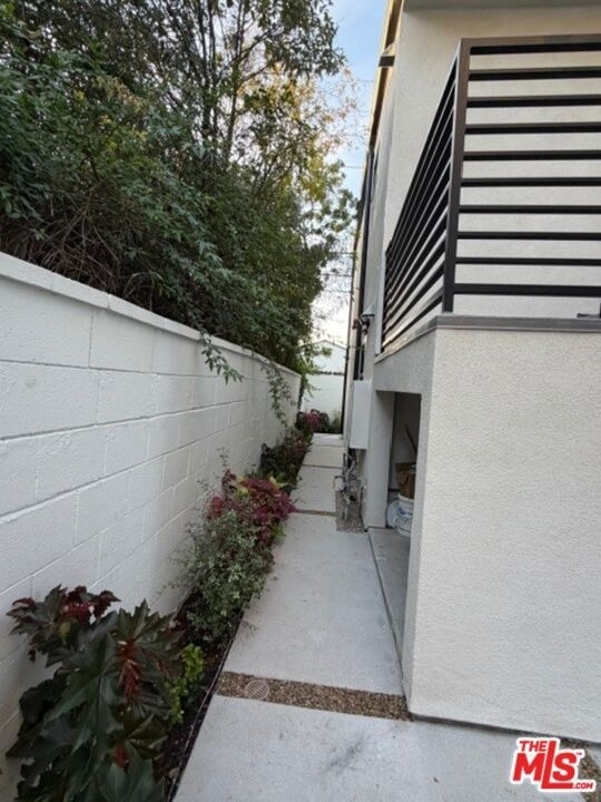 5191-5193 Lindley Avenue - Photo 37