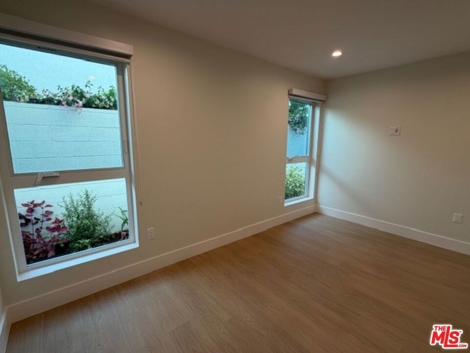 5191-5193 Lindley Avenue - Photo 26