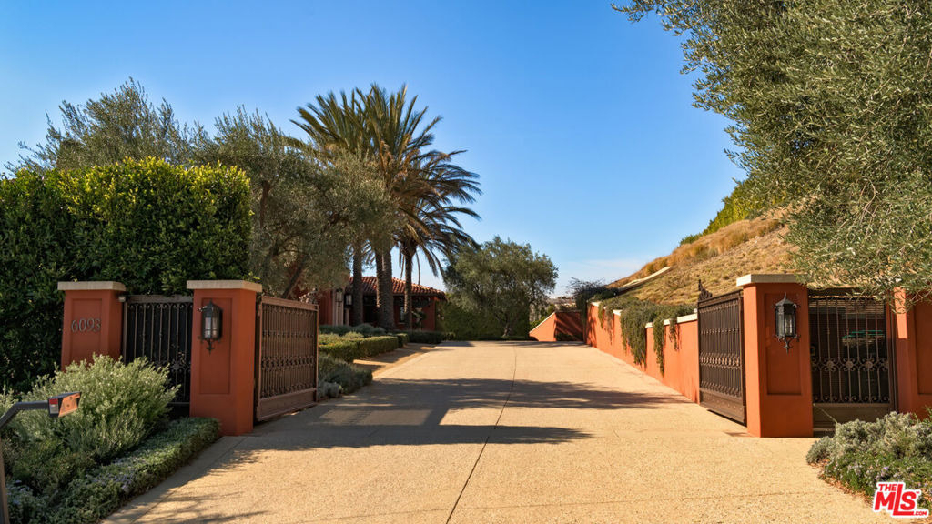 6093 Murphy Way - Photo 5